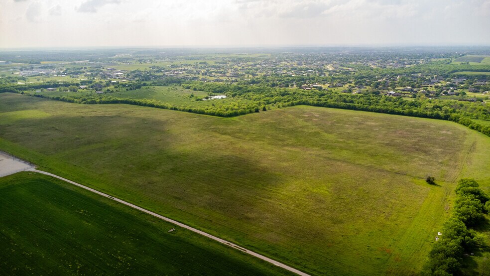 F.M. 1641, Talty, TX à vendre - Photo du bâtiment - Image 2 de 9