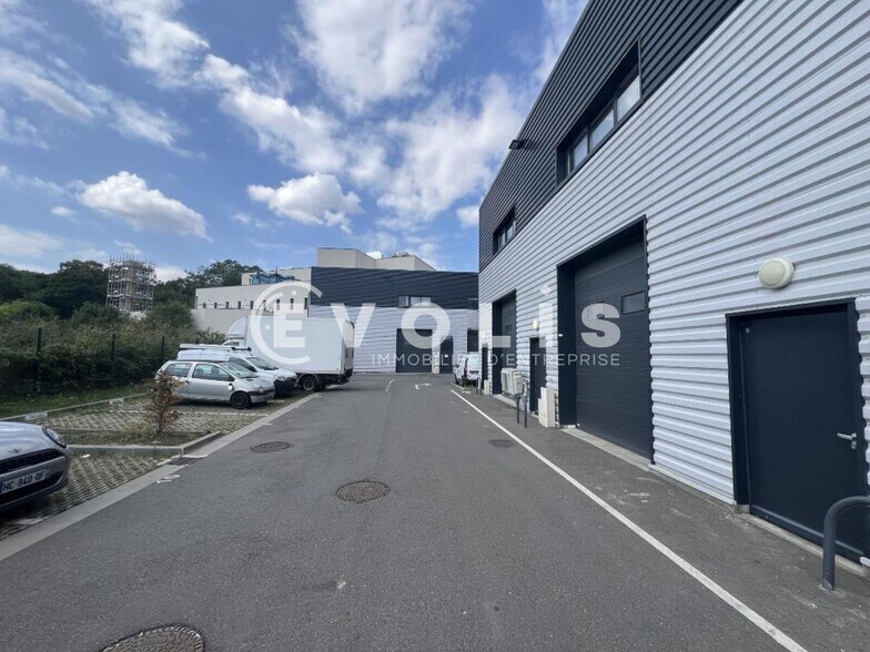 Flex in Valenton for lease - Building Photo - Image 2 of 12