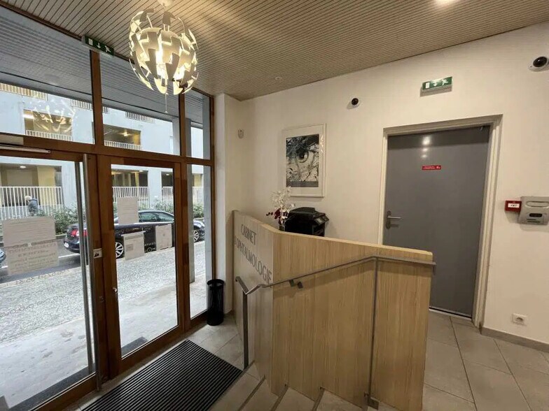 Retail in Bordeaux for sale - Building Photo - Image 2 of 8