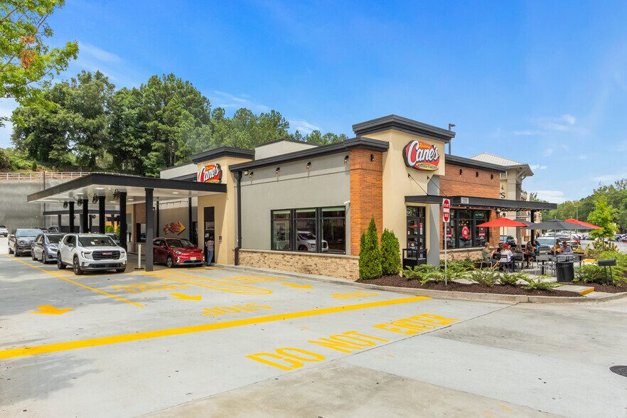 3300 Buford Dr, Buford, GA à vendre - Photo du bâtiment - Image 2 de 7