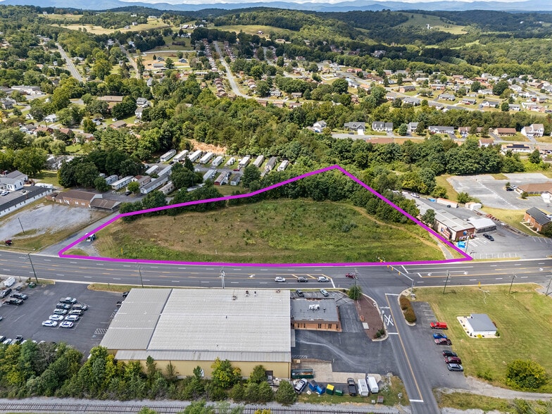 560 Lee Hwy, Verona, VA à vendre - Photo du bâtiment - Image 2 de 21