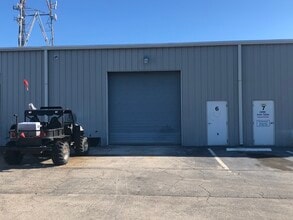 802 Old Dixie Hwy, West Palm Beach, FL for lease Interior Photo- Image 2 of 4
