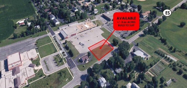 Main St, East Troy, WI à vendre Photo du bâtiment- Image 1 de 2