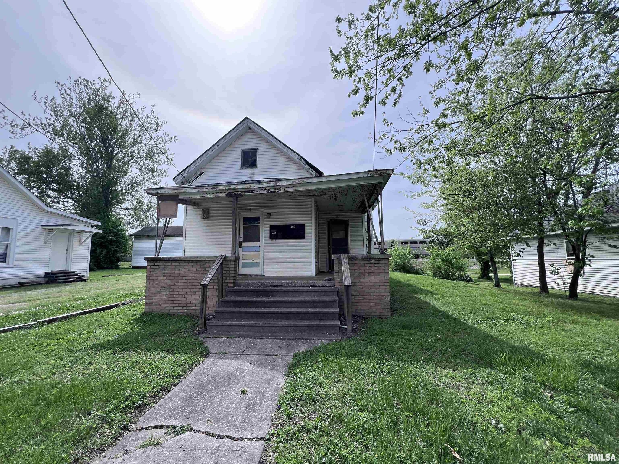 406 S Washington St, Carbondale, IL à vendre Photo principale- Image 1 de 8