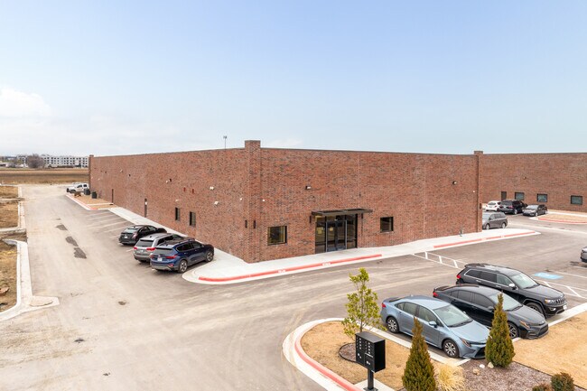 Plus de détails pour 12231 S 74th East Ave Ave, Bixby, OK - Bureau, Local d'activités à louer