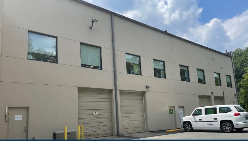 2335 Seminole Ln, Charlottesville, VA for lease - Building Photo - Image 1 of 1