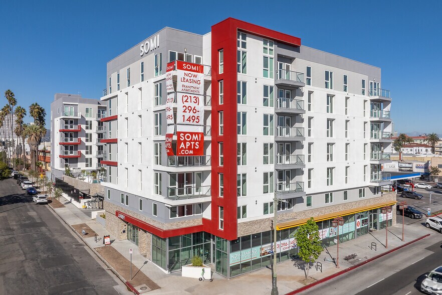 988 S Manhattan Pl, Los Angeles, CA à louer - Photo du bâtiment - Image 2 de 57