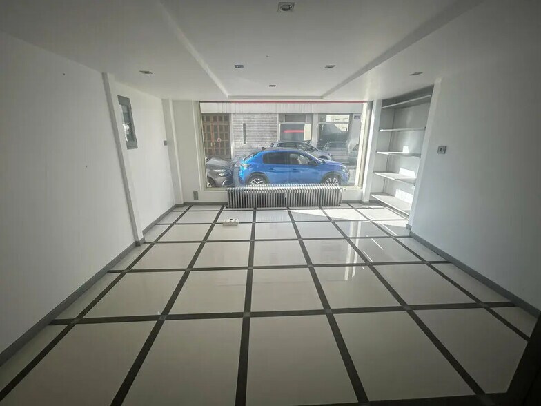 Office in Lyon for sale - Interior Photo - Image 3 of 10