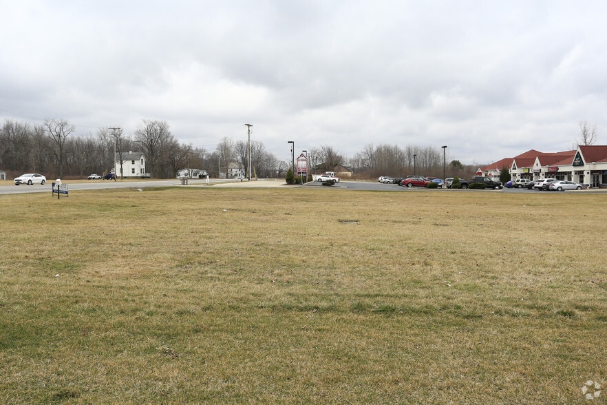 7660 Leavitt Rd, Amherst, OH for sale - Building Photo - Image 3 of 3
