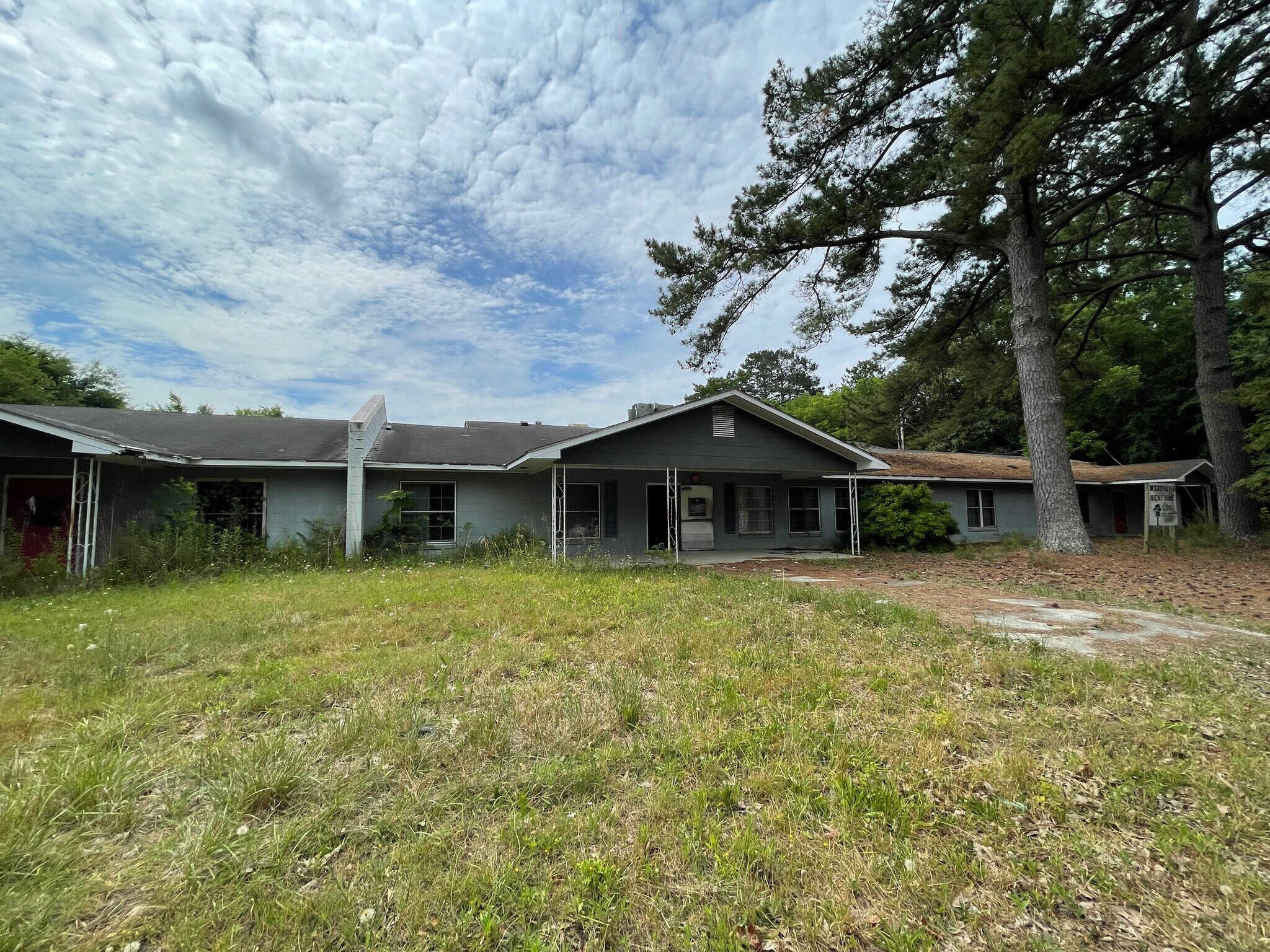 311 E Bryant St, Enfield, NC à vendre Photo du bâtiment- Image 1 de 15