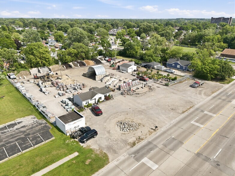 1287 S Merriman Rd, Westland, MI à vendre - Photo du bâtiment - Image 3 de 52