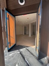 12-36 31st Dr, Long Island City, NY for lease Building Photo- Image 2 of 15