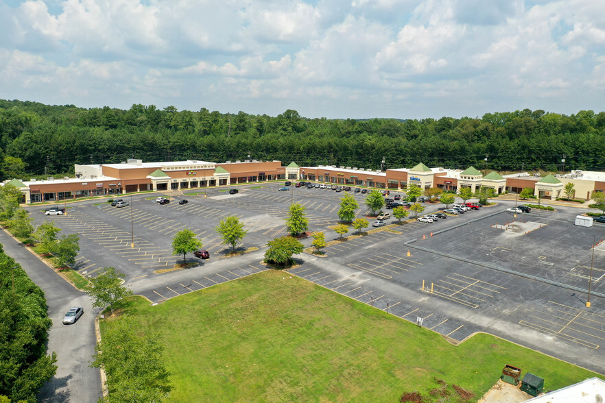 7984-8044 Rockbridge Rd, Lithonia, GA for lease - Primary Photo - Image 1 of 13