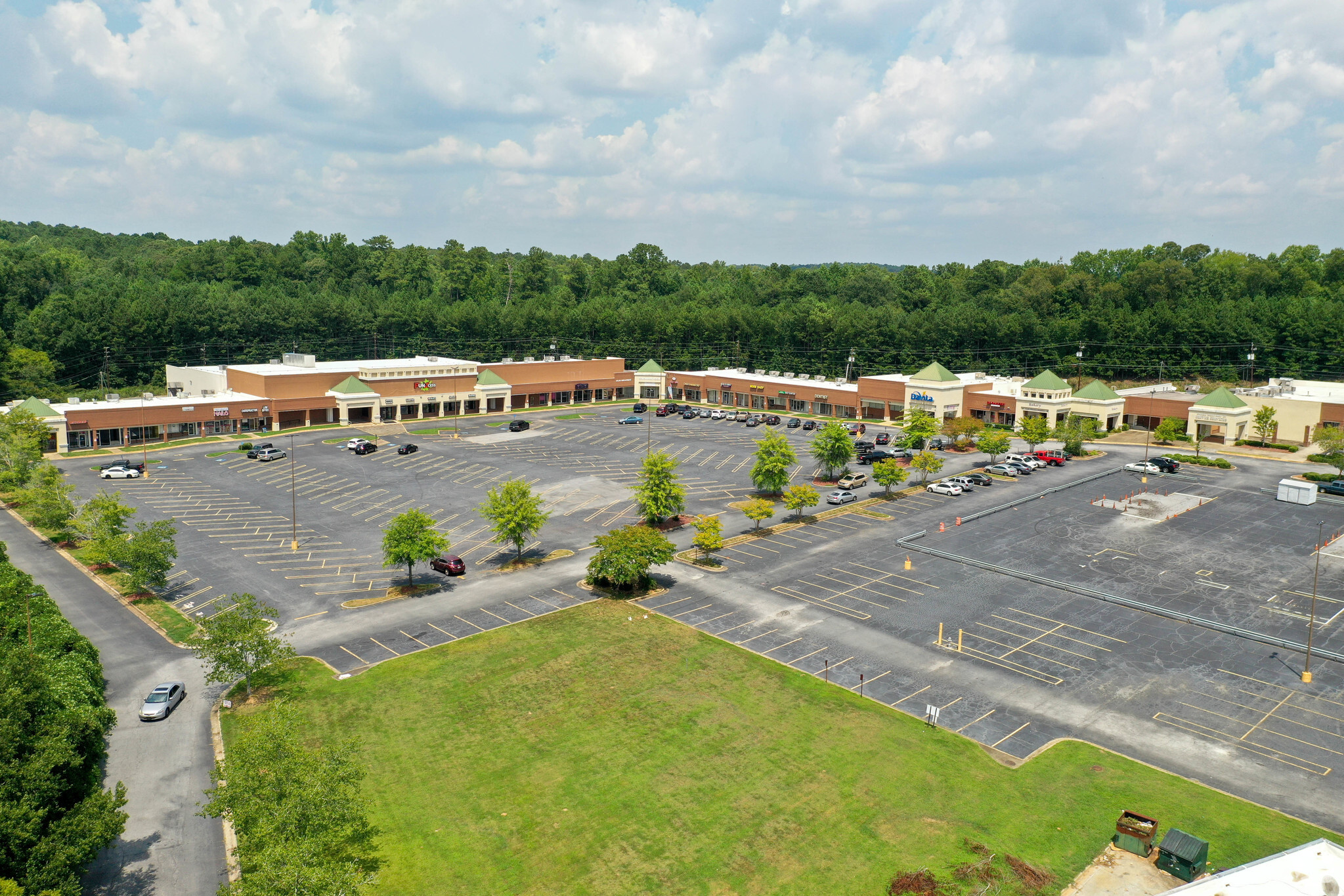 7984-8044 Rockbridge Rd, Lithonia, GA à louer Photo principale- Image 1 de 14