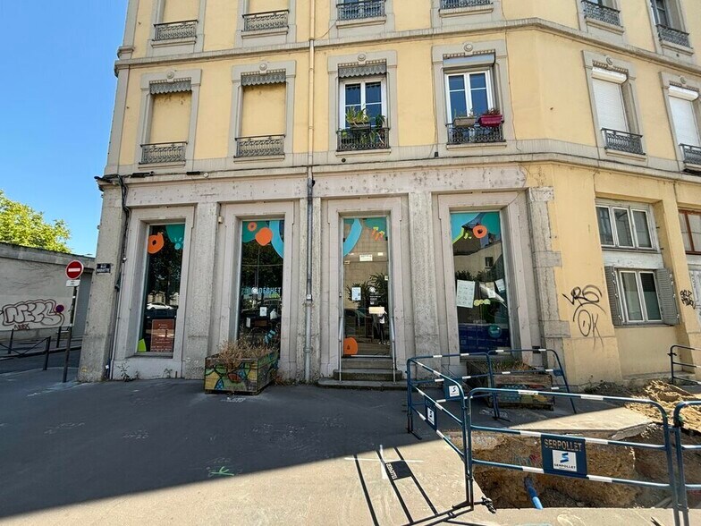 Commerce de détail dans Lyon 9 à louer - Photo du bâtiment - Image 3 de 11