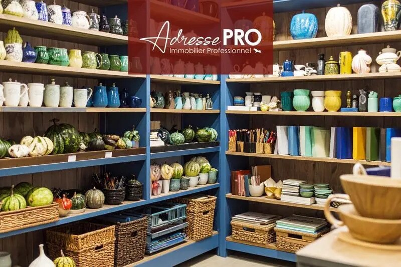 Retail in Toulouse for lease - Interior Photo - Image 1 of 1