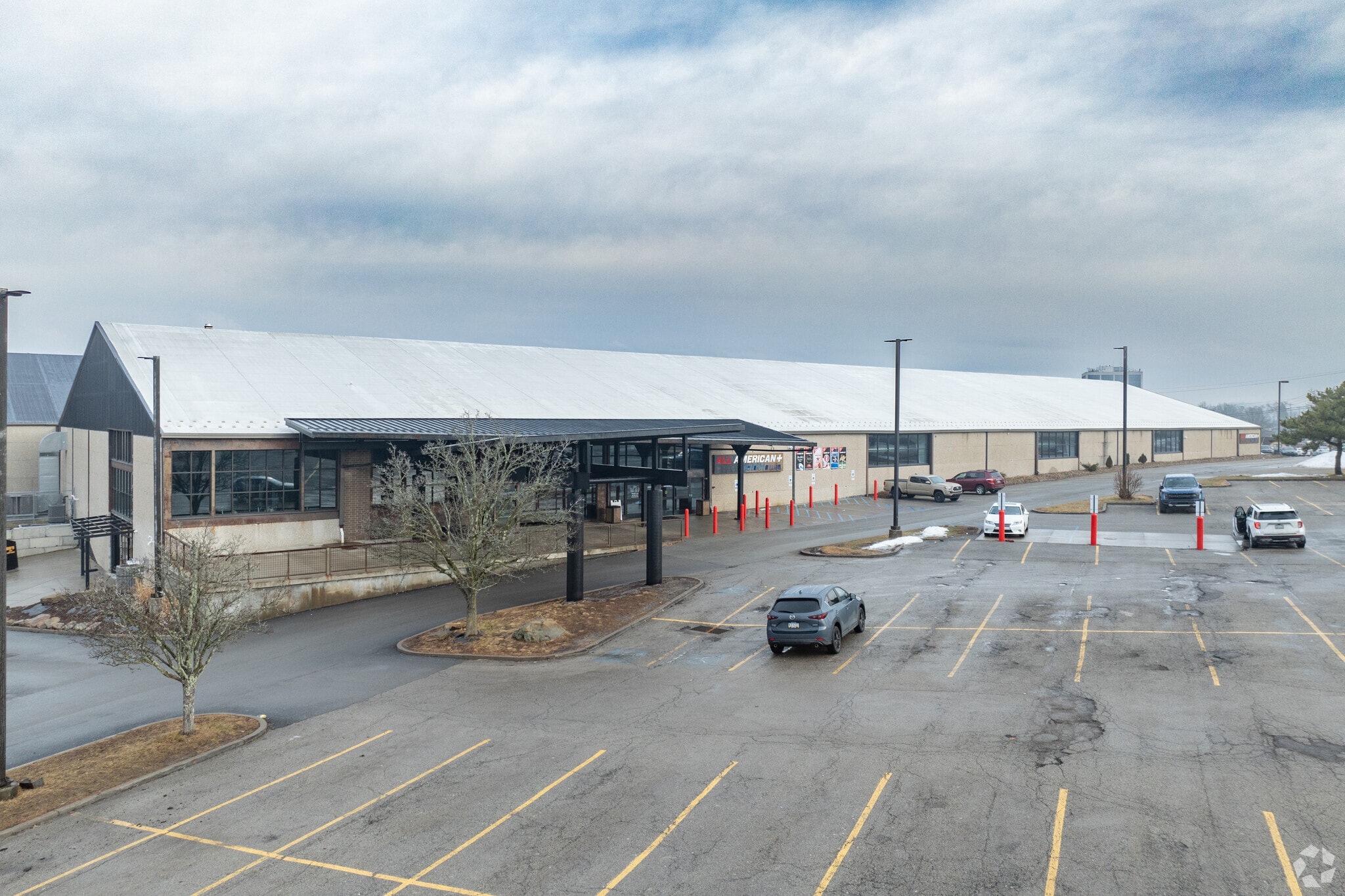 1 Racquet Ln, Monroeville, PA for lease Building Photo- Image 1 of 12