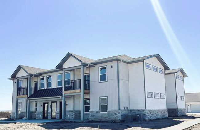 Plus de détails pour 138 Cedar Dr, Gilbert, IA - Multi-résidentiel à vendre