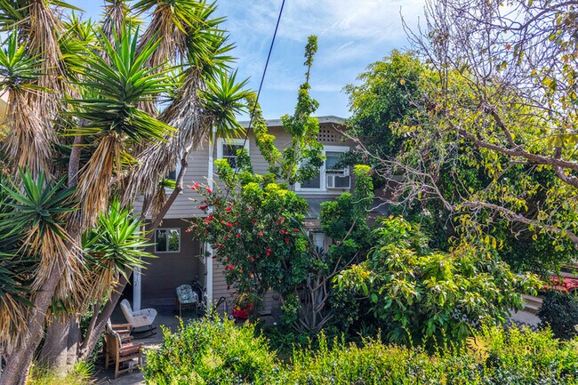 Plus de détails pour 238 Bicknell Ave, Santa Monica, CA - Multi-résidentiel à vendre