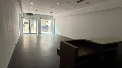 Retail in Reus, Tarragona for lease Interior Photo- Image 2 of 6