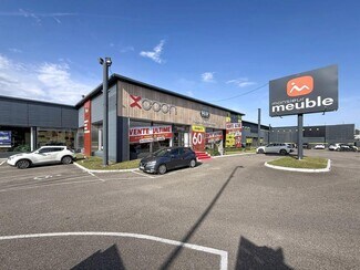 More details for 156 Route De Grenoble, Saint-Priest - Retail for Lease