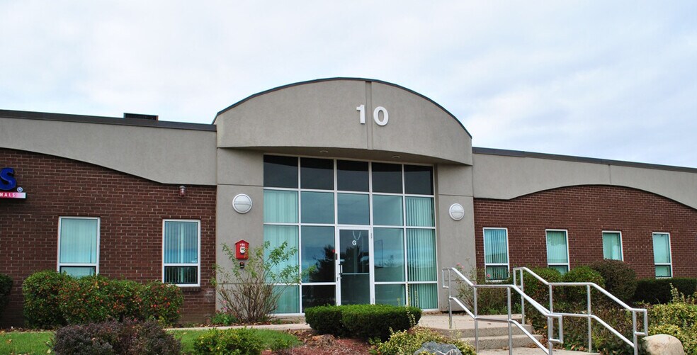 10 Gill St, Woburn, MA à louer - Photo du bâtiment - Image 2 de 3