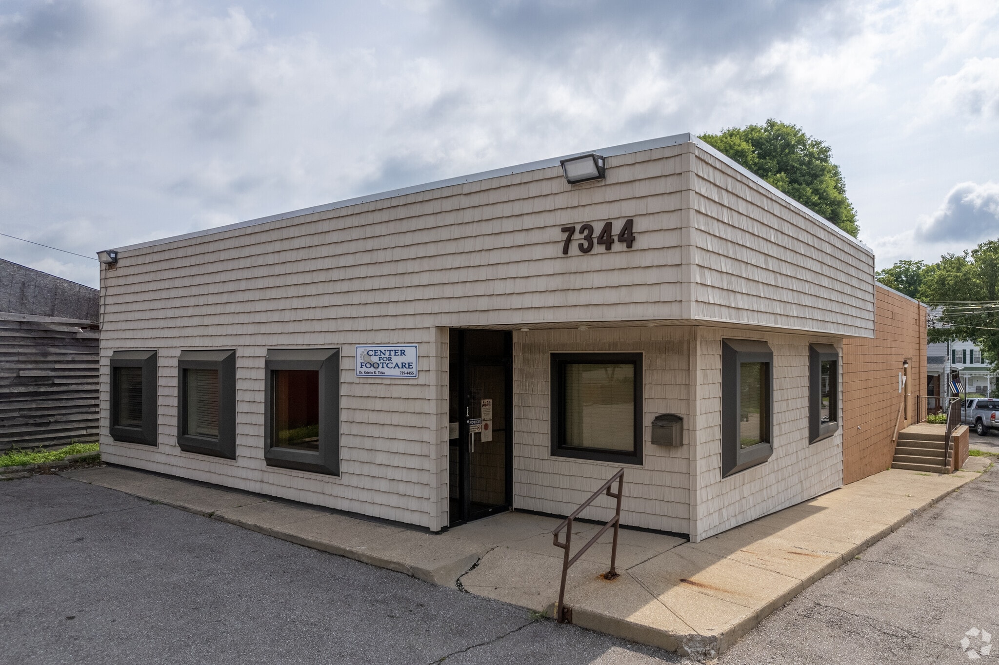 7344 Hamilton Ave, Cincinnati, OH for lease Primary Photo- Image 1 of 5