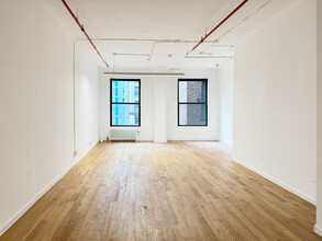 23 W 36th St, New York, NY for lease Interior Photo- Image 1 of 5