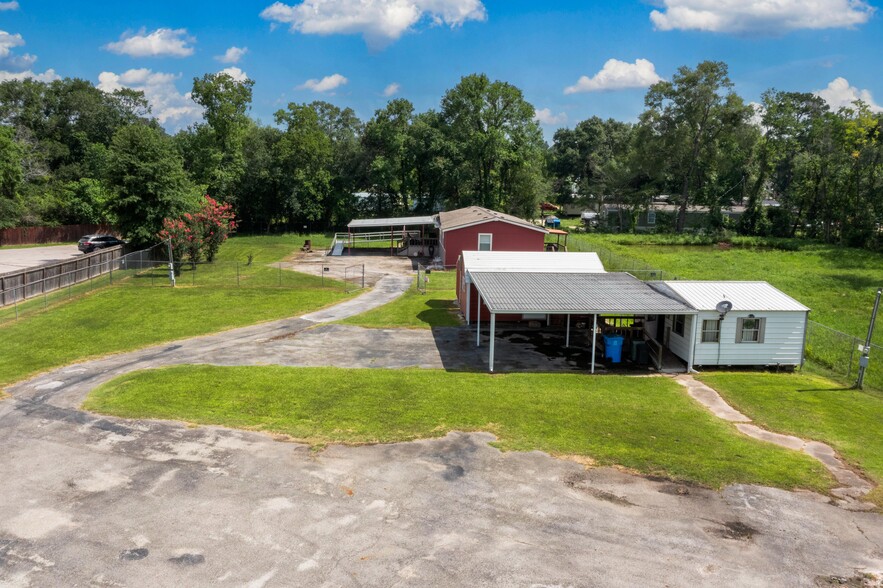 20127 FM 1485 Rd, New Caney, TX à vendre - Photo du bâtiment - Image 3 de 58