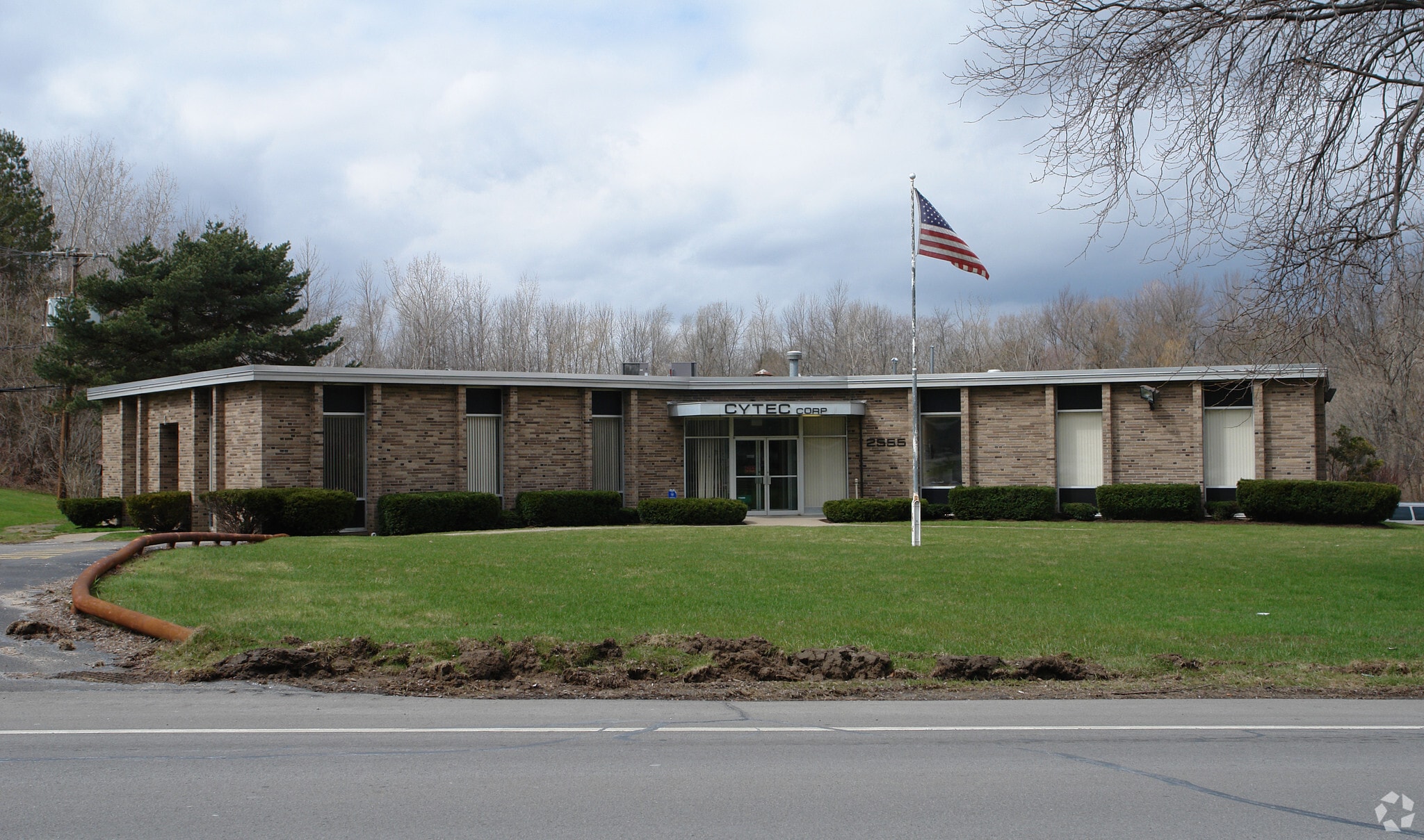 2555 Baird Rd, Penfield, NY for lease Building Photo- Image 1 of 13