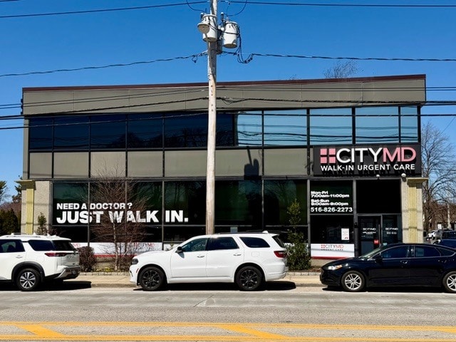 2459 Merrick Rd, Bellmore, NY for sale Primary Photo- Image 1 of 8