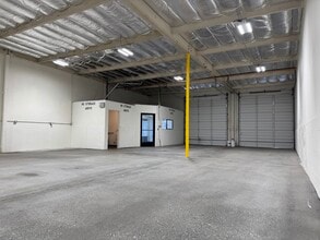 805 University Ave, Los Gatos, CA à louer Photo intérieure- Image 2 de 2