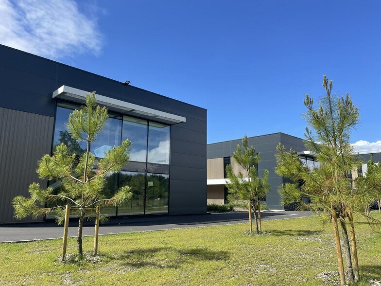 Flex dans Mérignac à louer - Photo du bâtiment - Image 3 de 30