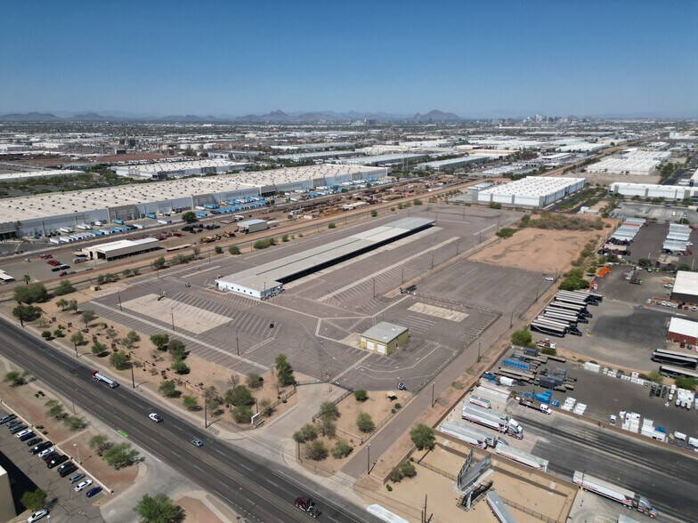 2021 S 51st Ave, Phoenix, AZ à louer - Aérien - Image 1 de 5