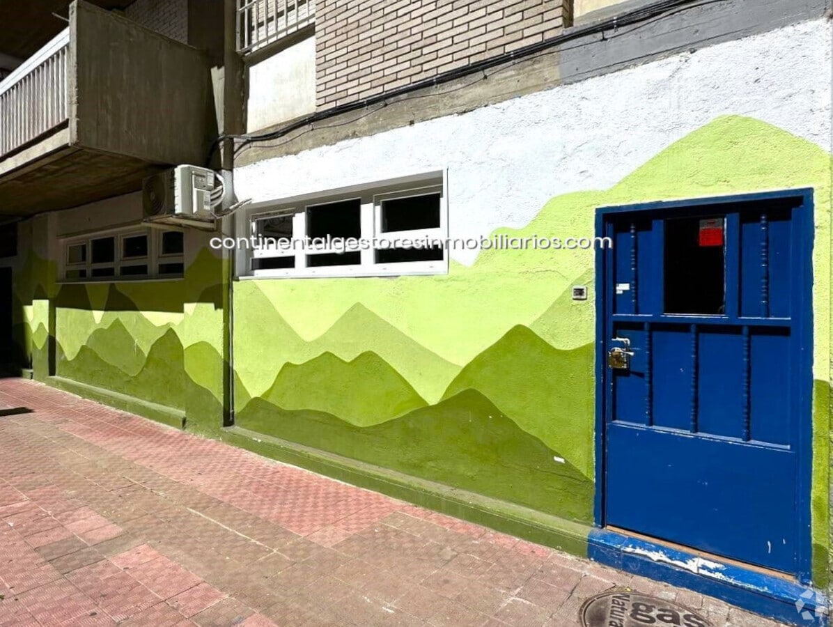 Madrid, MAD 28047 - - - Interior Photo - Image 1 of 8