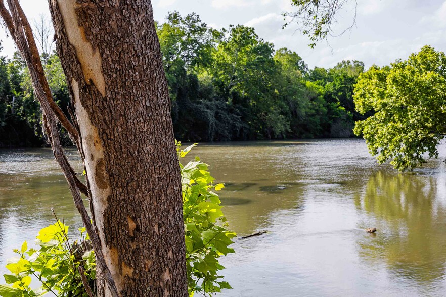 256 Greasy Bend rd, Smithville, TX for sale - Building Photo - Image 3 of 40