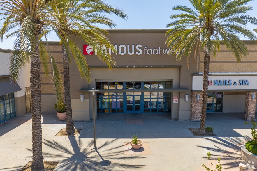 1167-1169 S Sanderson Ave, Hemet, CA for sale - Building Photo - Image 3 of 7