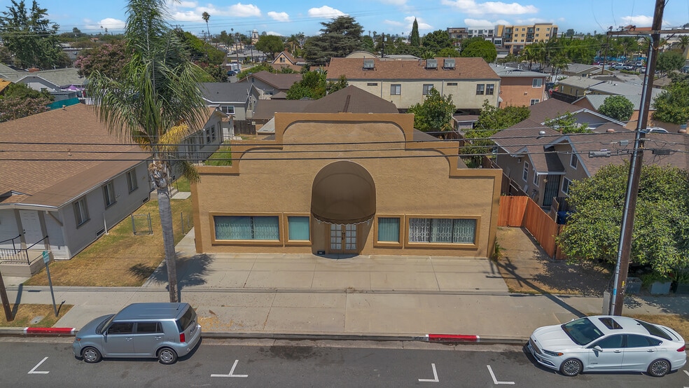 9707 Flower St, Bellflower, CA for lease - Primary Photo - Image 1 of 35