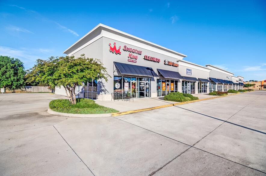 4970 Barksdale Blvd, Bossier City, LA à louer - Photo du bâtiment - Image 1 de 5