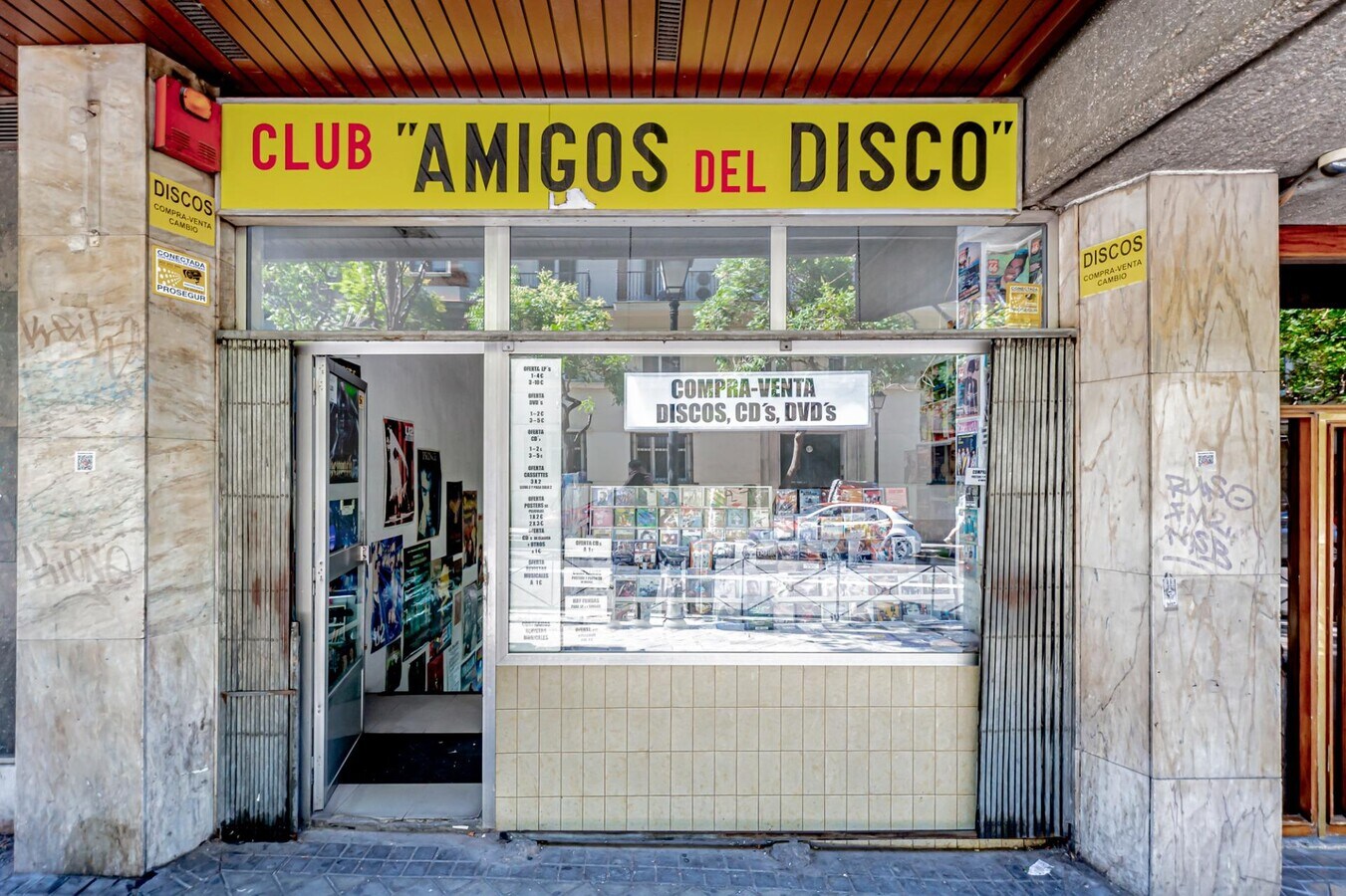 Madrid, MAD 28015 - - - Interior Photo - Image 1 of 7