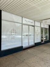 62 Pine Ave, Leeton for lease Building Photo- Image 1 of 10