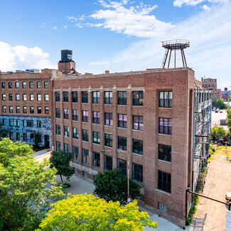 Plus de détails pour 350 N Ogden Ave, Chicago, IL - Bureau, Bureau/Commerce de détail à louer