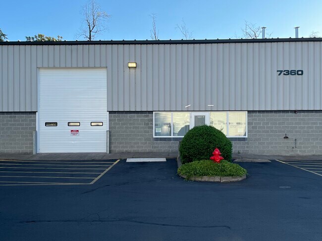Plus de détails pour 7360 SW Bonita Rd, Tigard, OR - Industriel à louer