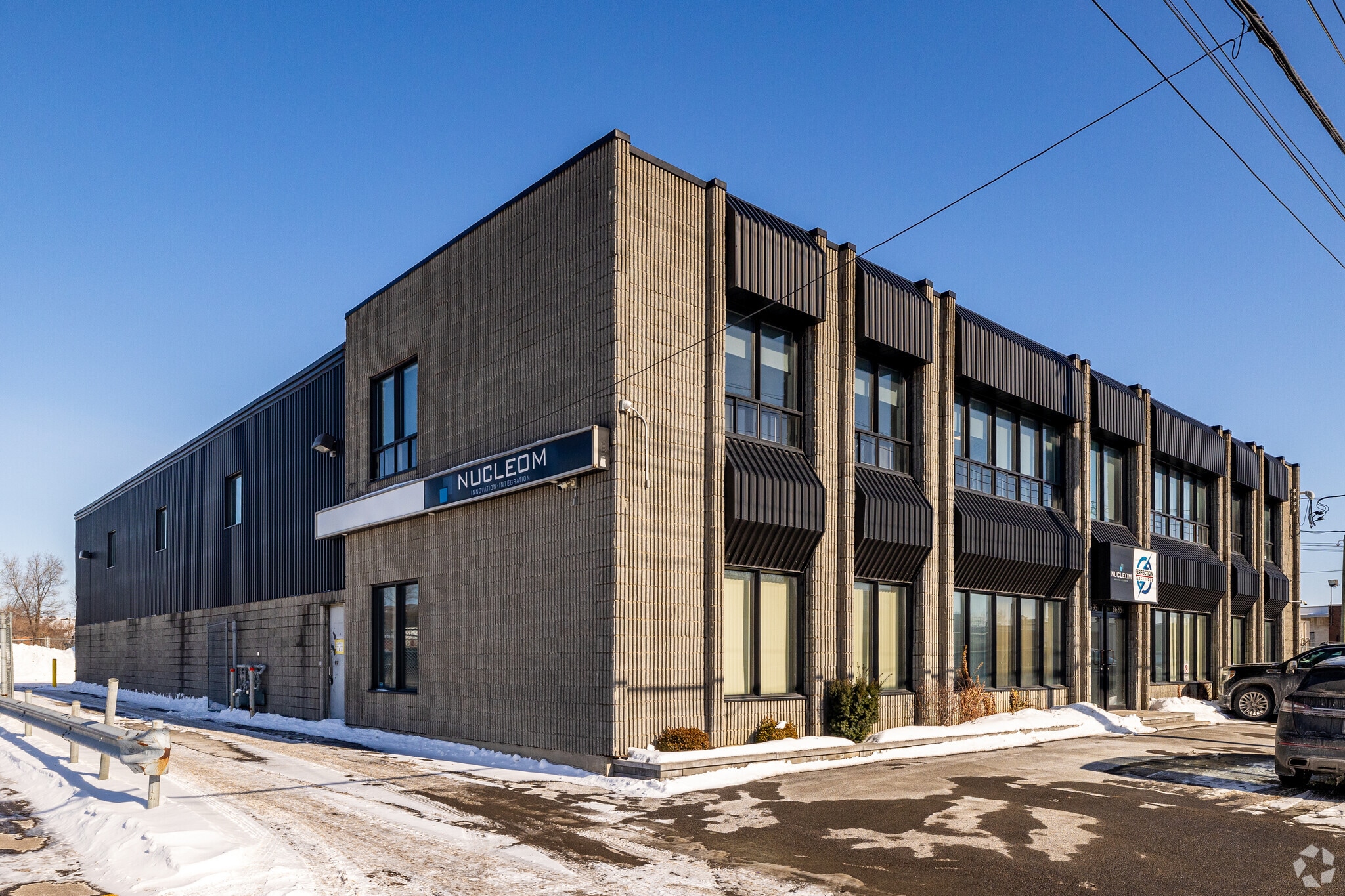 8685-8695 Rue Pascal-Gagnon, Montréal, QC for lease Primary Photo- Image 1 of 3