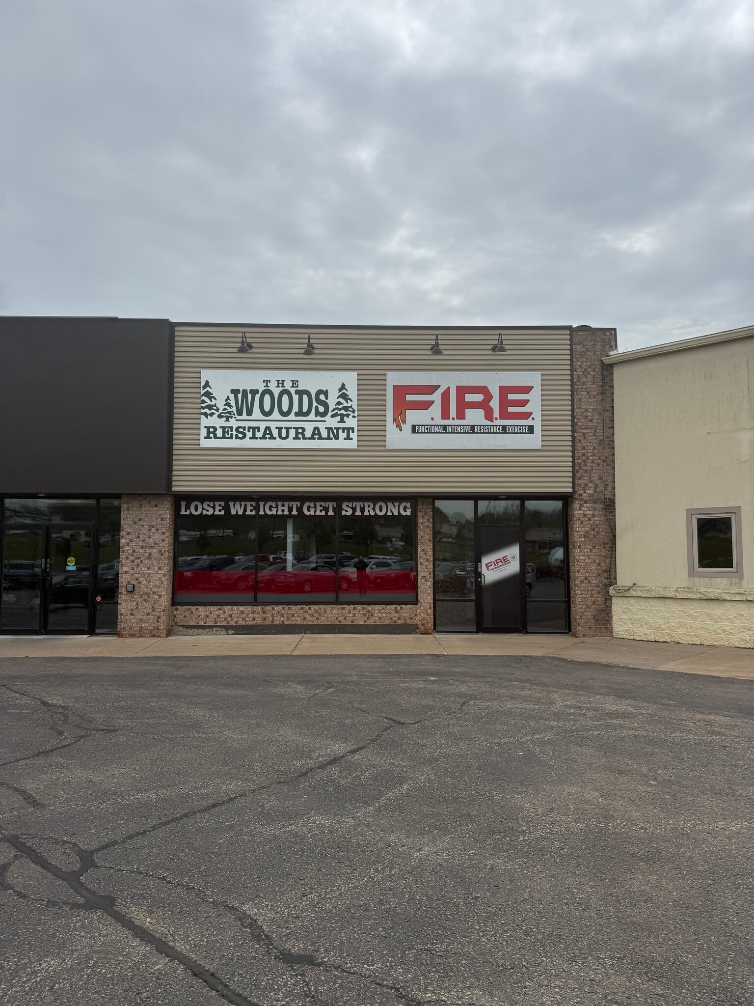 809 W Fulton St, Waupaca, WI for lease Building Photo- Image 1 of 9