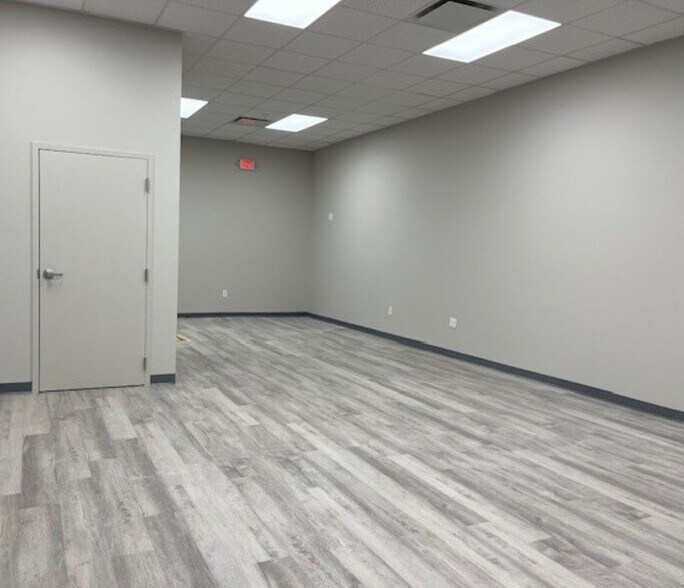 1211 16th St NE, Hickory, NC à louer - Photo du bâtiment - Image 3 de 8