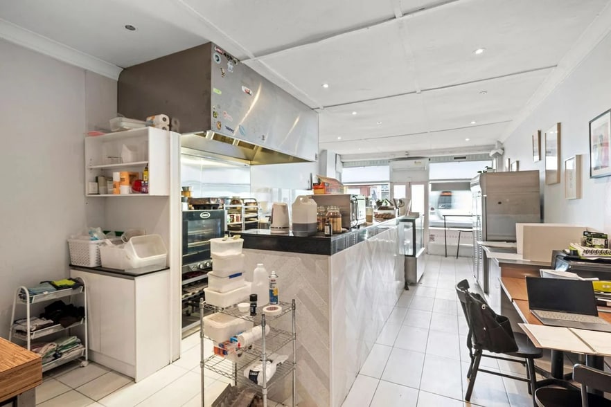 531 Nicholson Street, Carlton North for sale - Interior Photo - Image 3 of 4