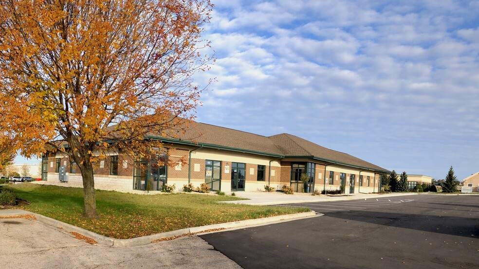 1021 Quinn Dr, Waunakee, WI for lease - Building Photo - Image 3 of 4