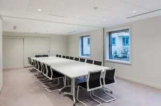 2 Place Des Vosges, Courbevoie à louer Photo intérieure- Image 2 de 8