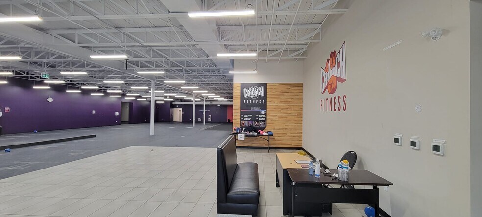 190 Sharpe St E, Gravenhurst, ON à louer - Photo du bâtiment - Image 3 de 8